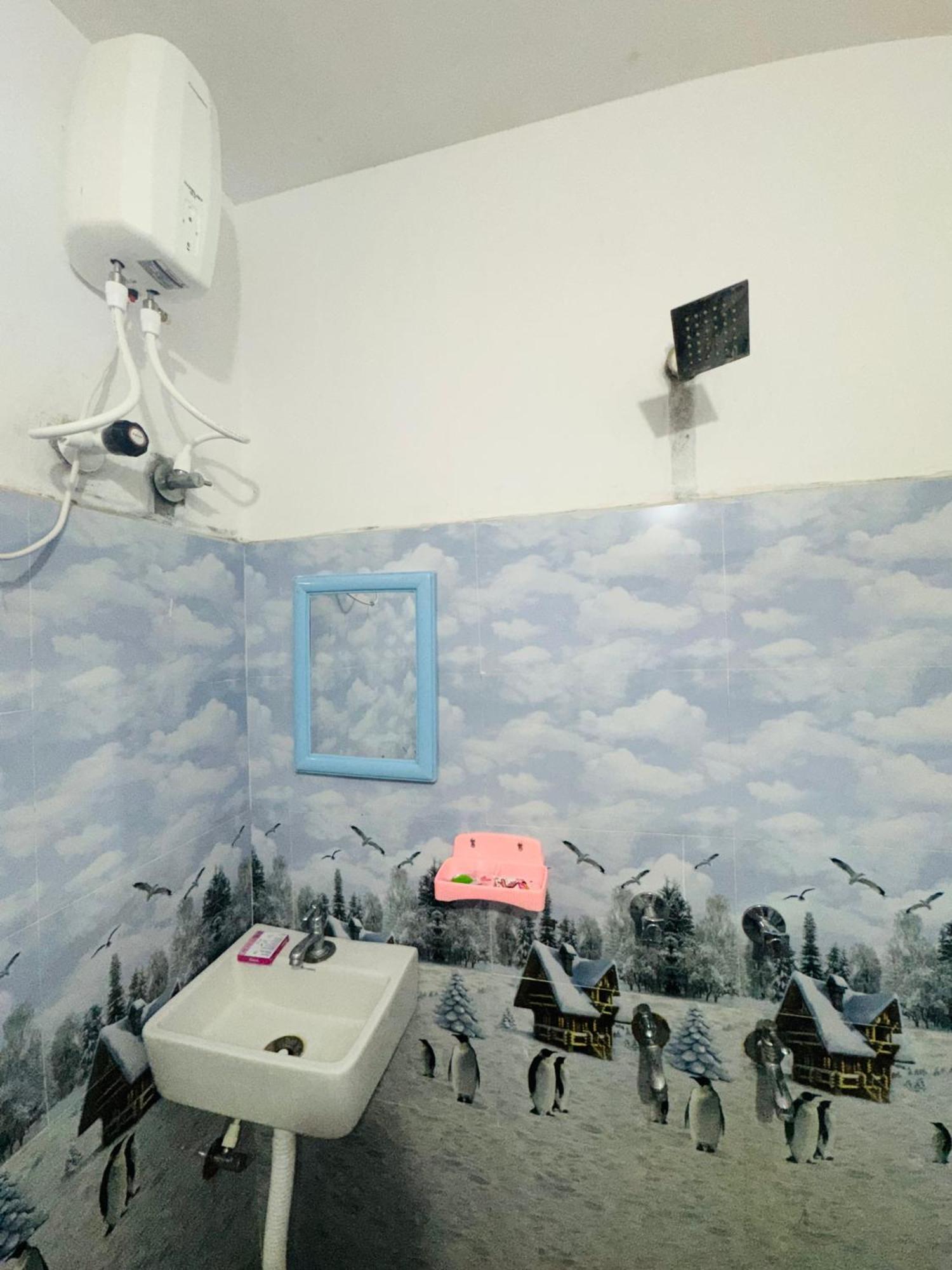 Sri Padha Vallabha Serenity Homestay Pithapuram Exterior foto